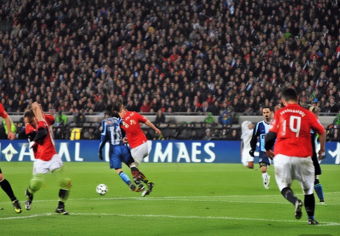 2009欧冠曼联国米巅峰对决：战术较量与巨星对决回顾